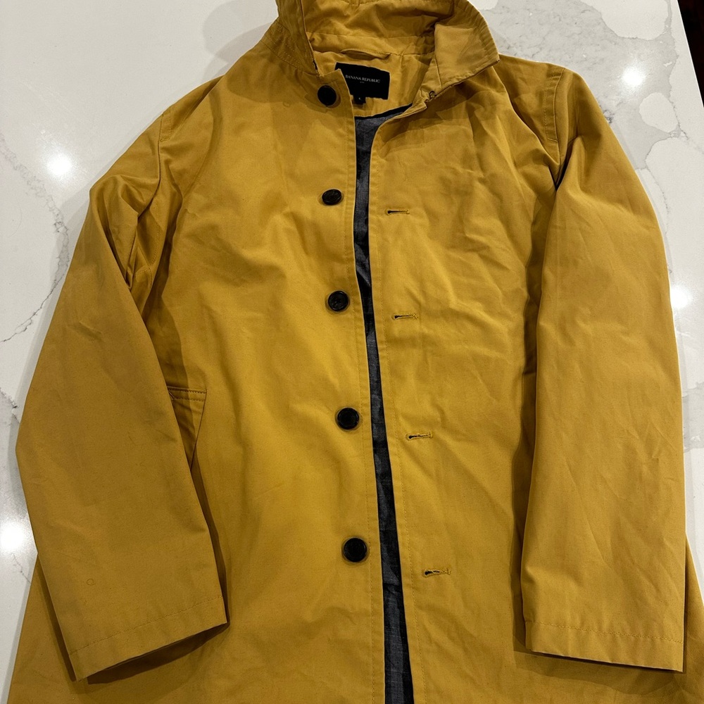 Banana Republic Men’s Raincoat (Mustard Yellow)